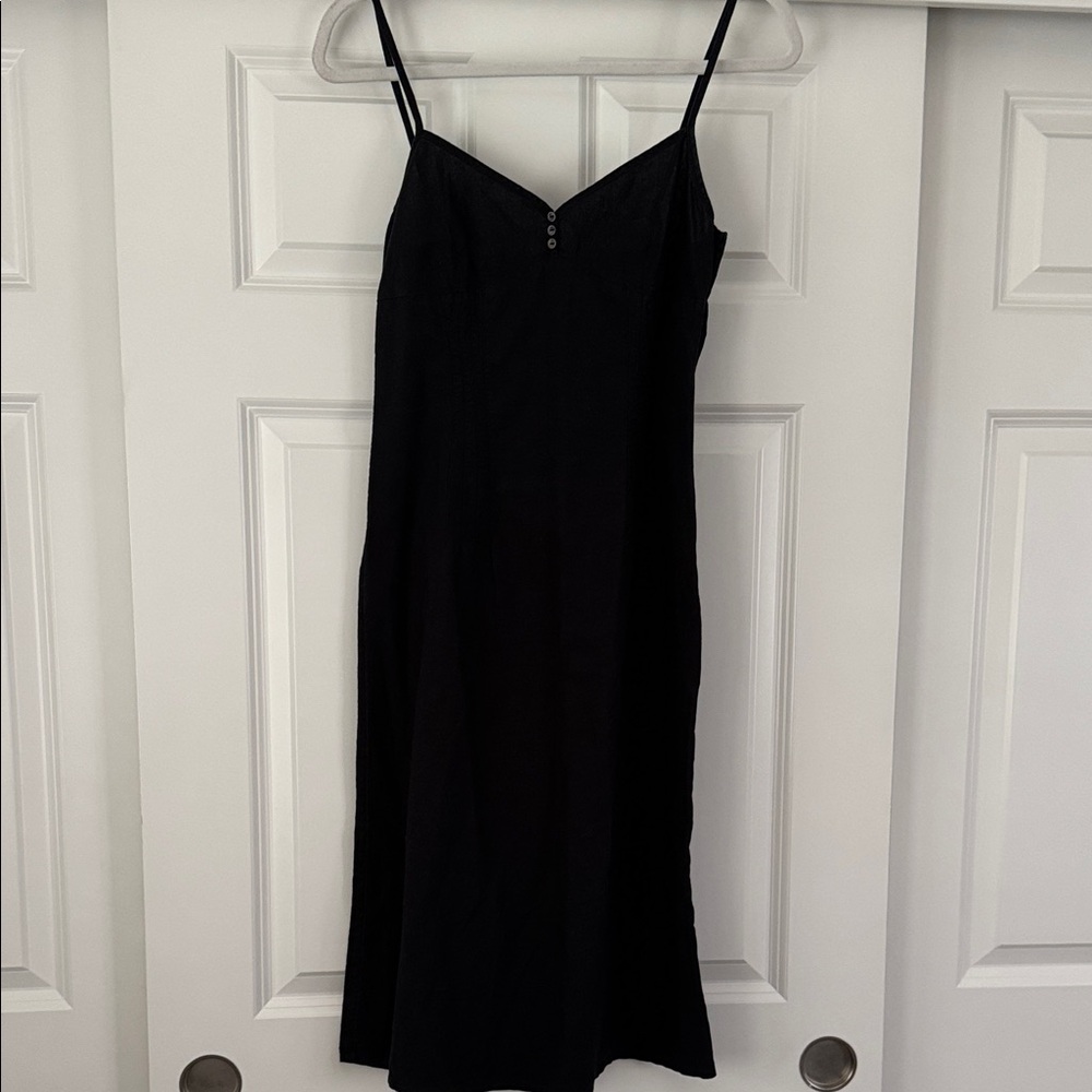 H&M Black Midi Dress with Spaghetti Straps Size: 6 ✨
